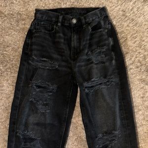 American Eagle distressed relaxed mom Jean